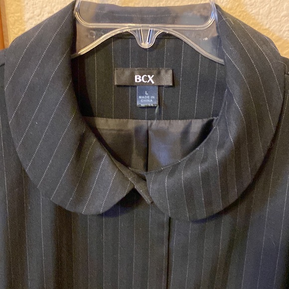 BCX light weight 3 button jacket - Picture 2 of 6